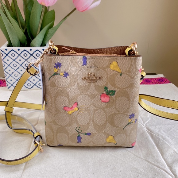 Coach Mini Town Bucket Bag In Signature Canvas With Dreamy Veggie Print - Picture 2 of 11